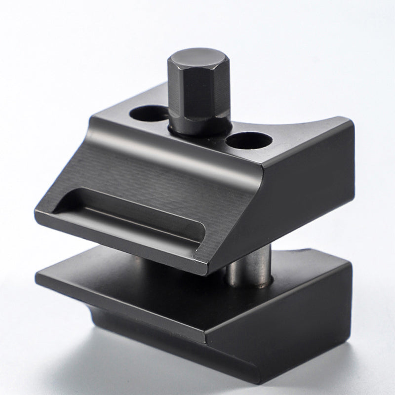 Set of tools for separating and expanding car suspension struts