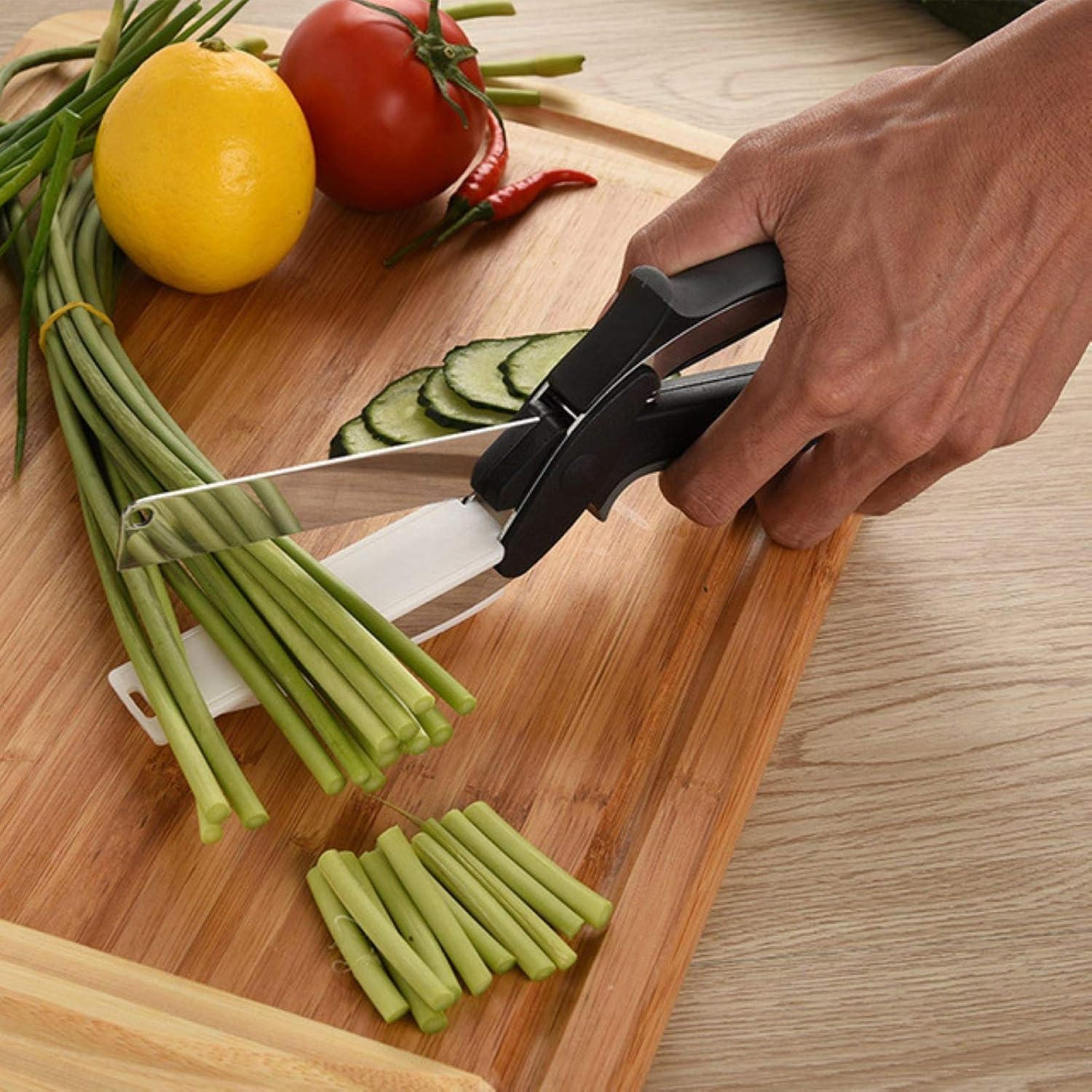 Food Cutter Smart Scissors, Fruit Chopper Scissors Vegetable Scissors with Built-in Cutting Board Easy Cutting Fit for You and Your Friends