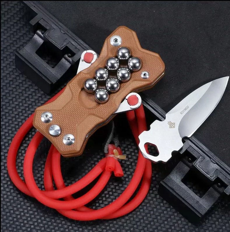 Multifunctional folding tool and practical EDC