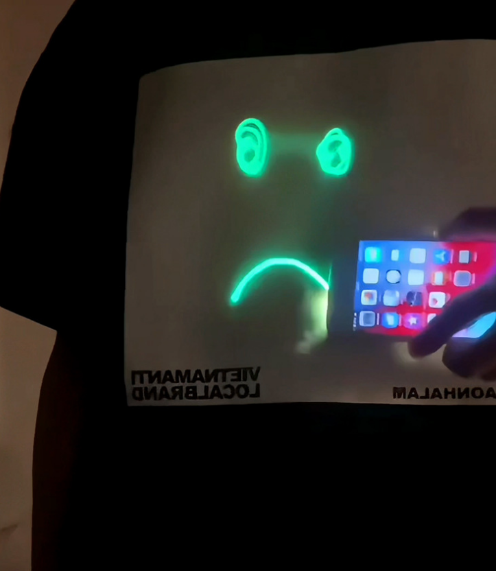 Color-changing fluorescent green printed cotton T-shirt-Unisex