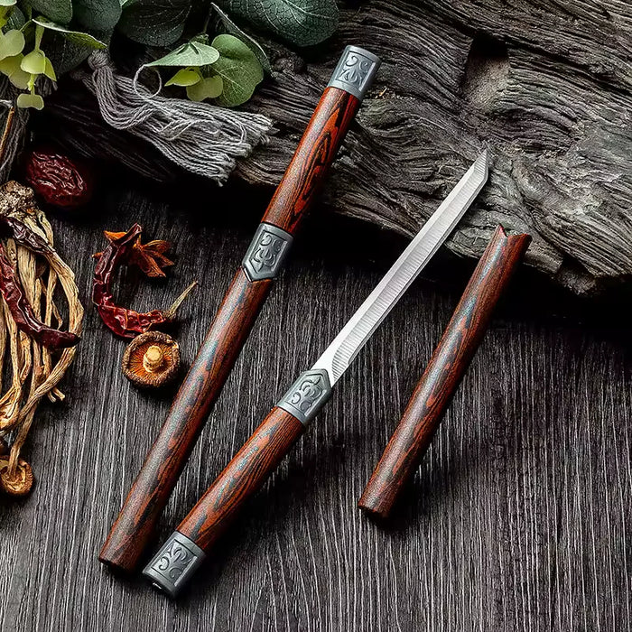 A sharp suit • 100% hand-forged