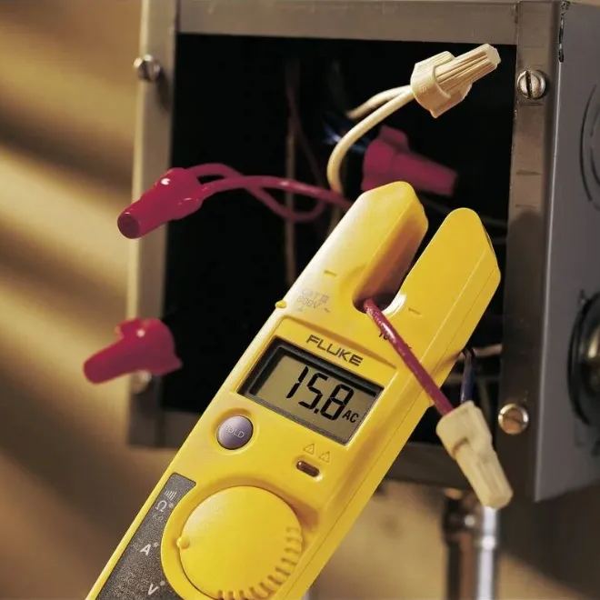 Fluke T5-1000 1000V Two-Pole Voltage Indicator Electrical Tester