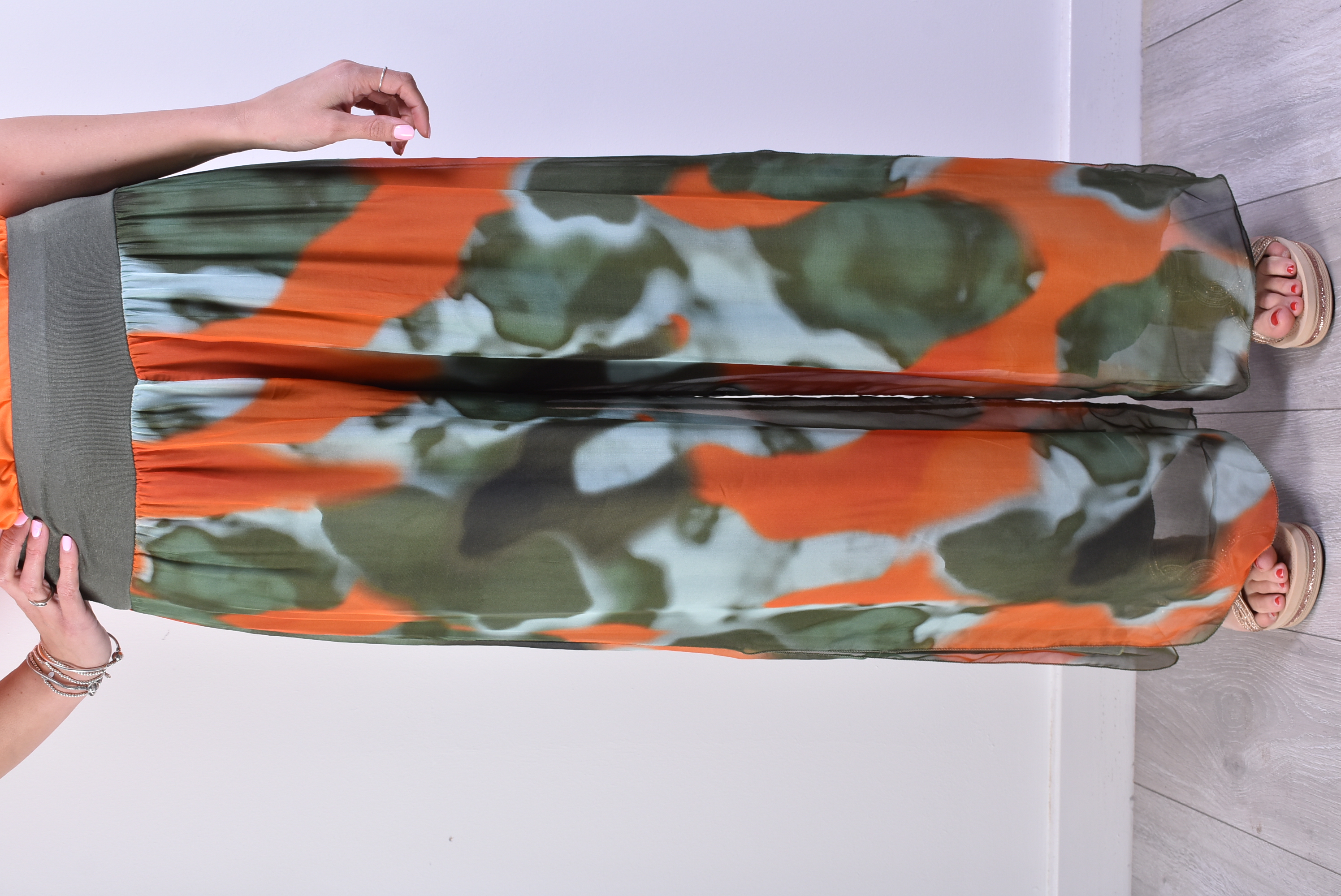  Khaki