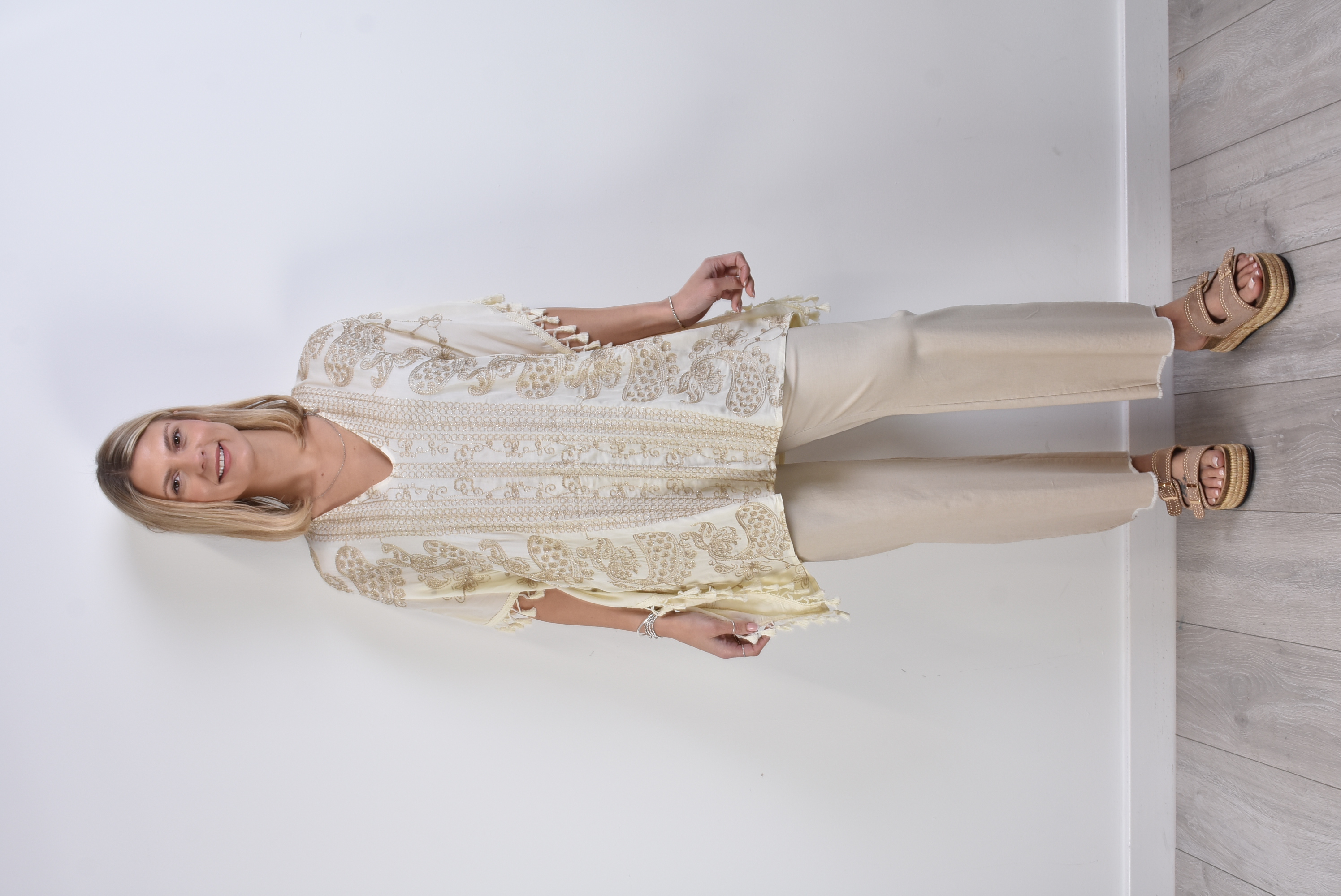 Amalfi Tassel Side 