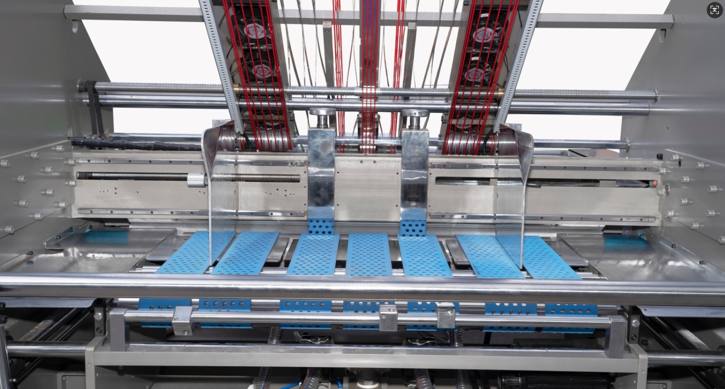 GW 2200BP Full Servo High Speed Flute Laminating Machine