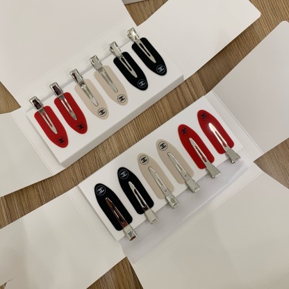 CHANEL Limited Edition Duck Bill Clip 6-Piece Set