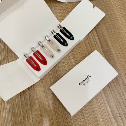CHANEL Limited Edition Duck Bill Clip 6-Piece Set