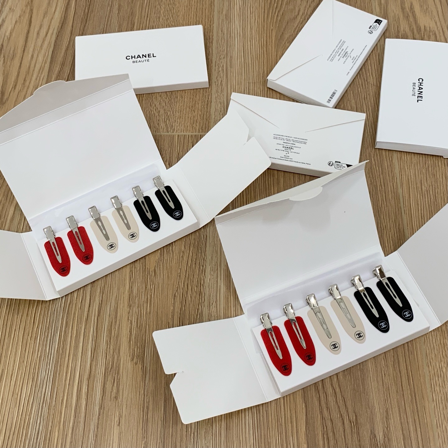 CHANEL Limited Edition Duck Bill Clip 6-Piece Set