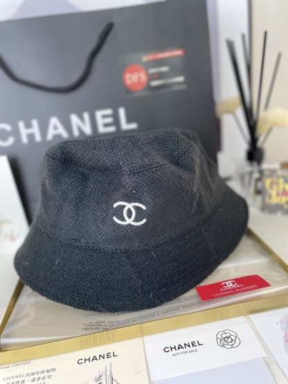  Chanel Black Bucket Hat
