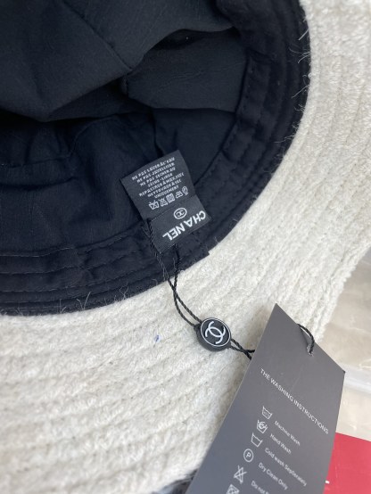  Chanel Black Bucket Hat