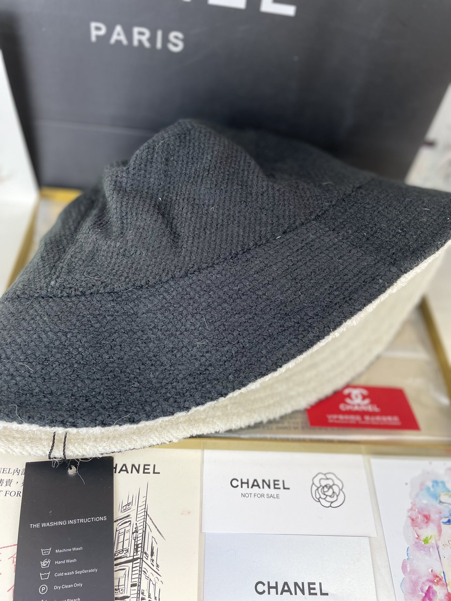  Chanel Black Bucket Hat