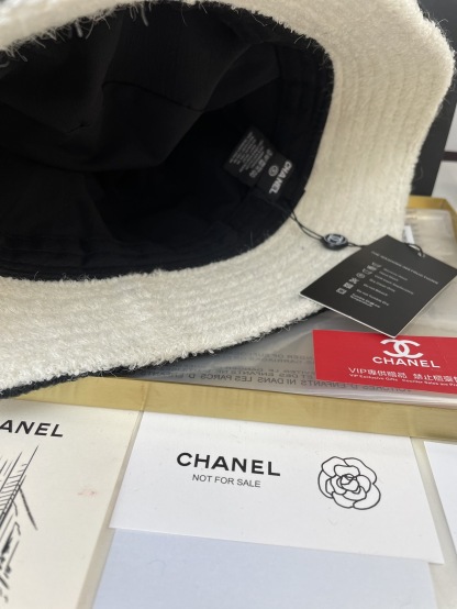  Chanel Black Bucket Hat