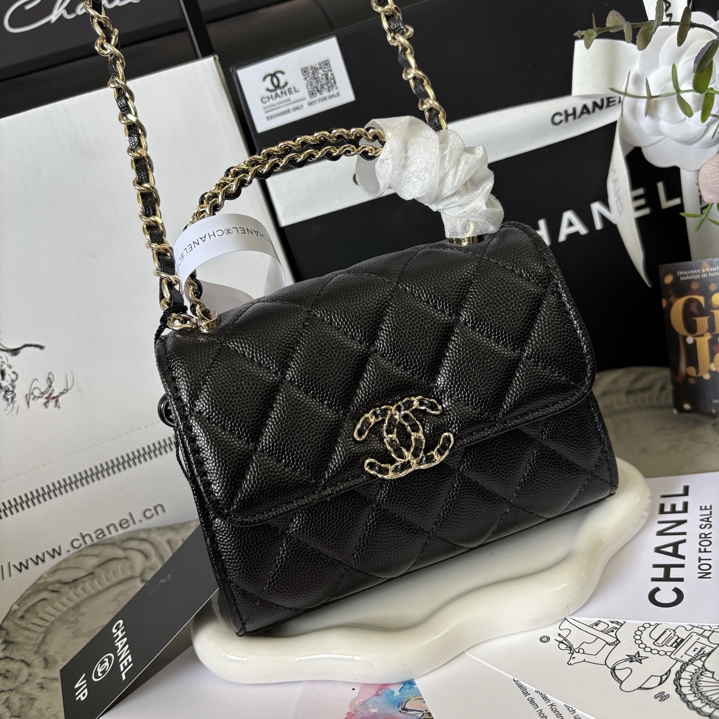 Chanel 23K Kelly Phone Bag