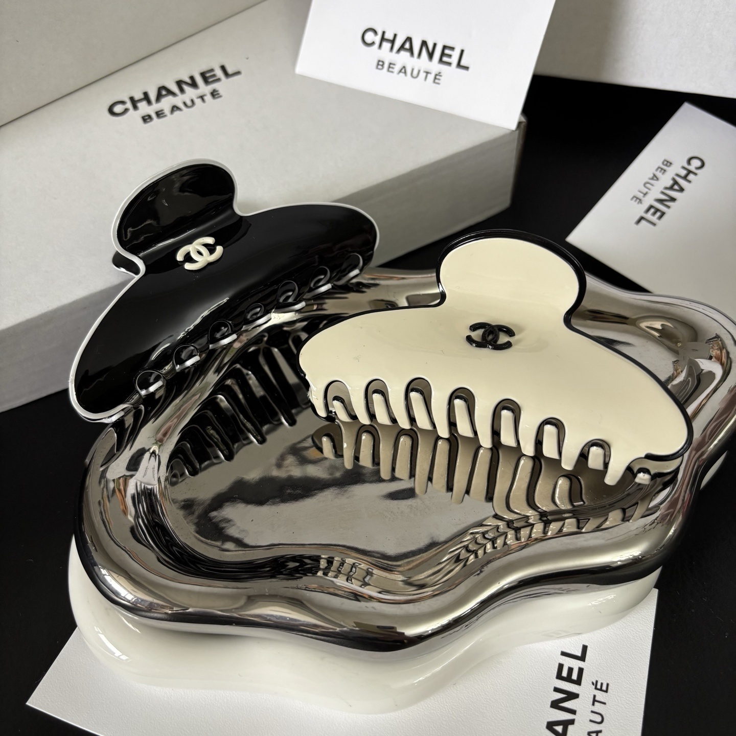 Chanel Large Shark Clip