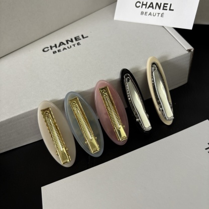 CHANEL Duckbill Clip 5-Piece Set