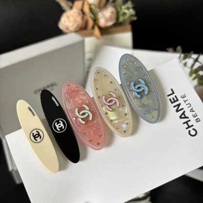 CHANEL Duckbill Clip 5-Piece Set