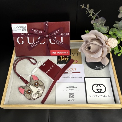  Gucci Charm, Zoo Collection Kitten Pendant