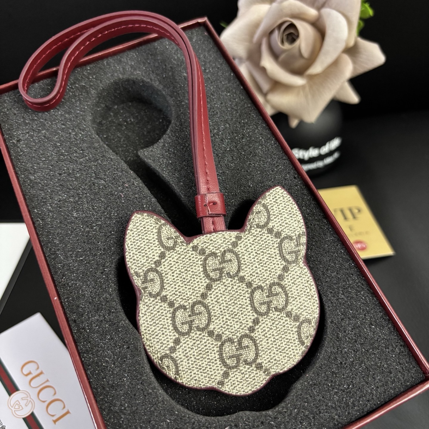  Gucci Charm, Zoo Collection Kitten Pendant