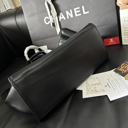 Chanel Enamel Logo Beach Tote Bag