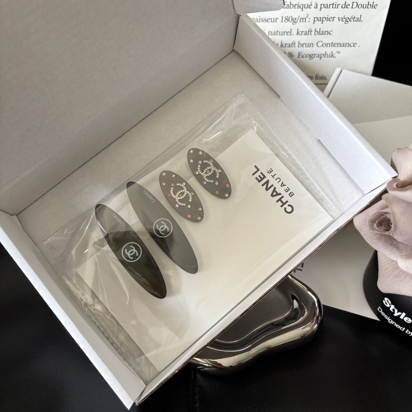CHANEL Duckbill Clip 4-Piece Set | Slim French Hair Grips (Gold/Silver) Limited