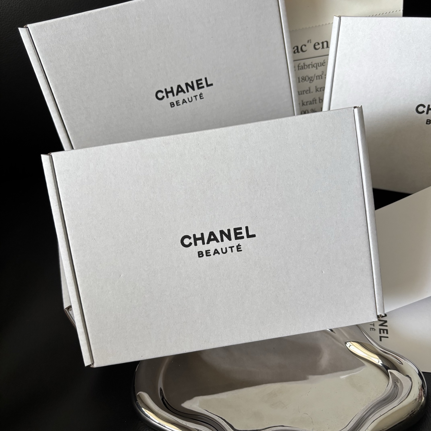 CHANEL Duckbill Clip 4-Piece Set | Slim French Hair Grips (Gold/Silver) Limited