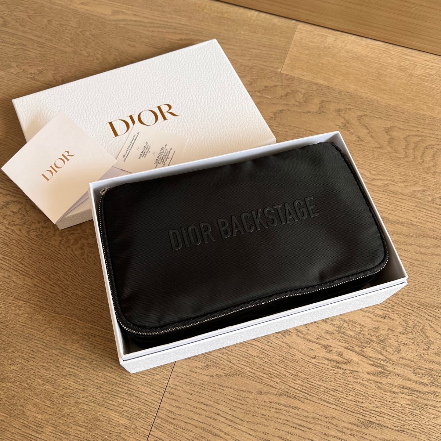 ① DIOR 4PC Brush Set + Case | $600 Value 25cm ② DIOR GWP Vanity Case Solo | TSA-Fit 25cm