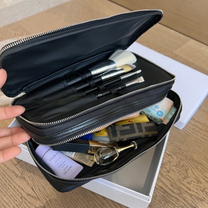 ① DIOR 4PC Brush Set + Case | $600 Value 25cm ② DIOR GWP Vanity Case Solo | TSA-Fit 25cm