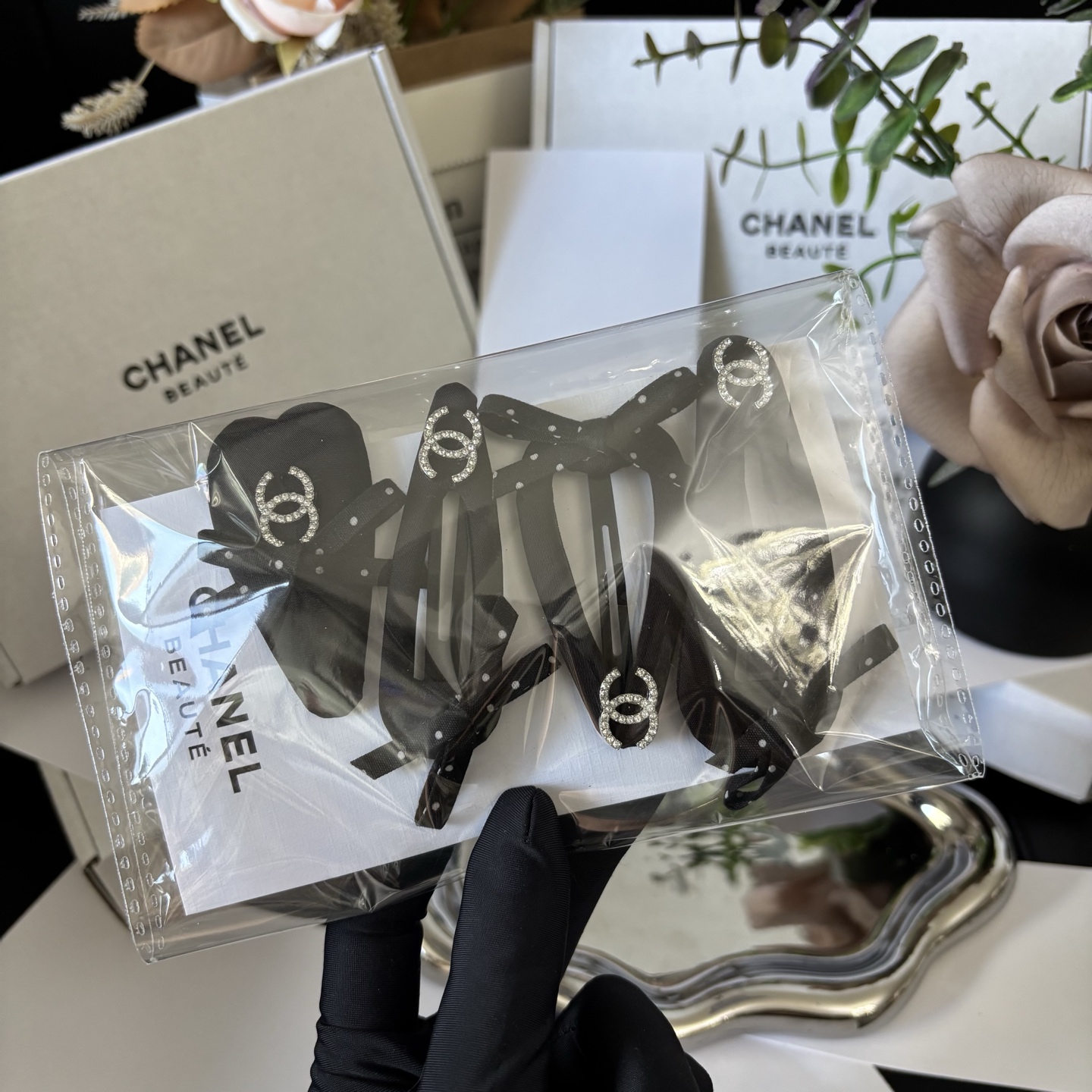 CHANEL Le Papillon Clip Set | 4PC Butterfly Hairpins Limited Birthday Gift