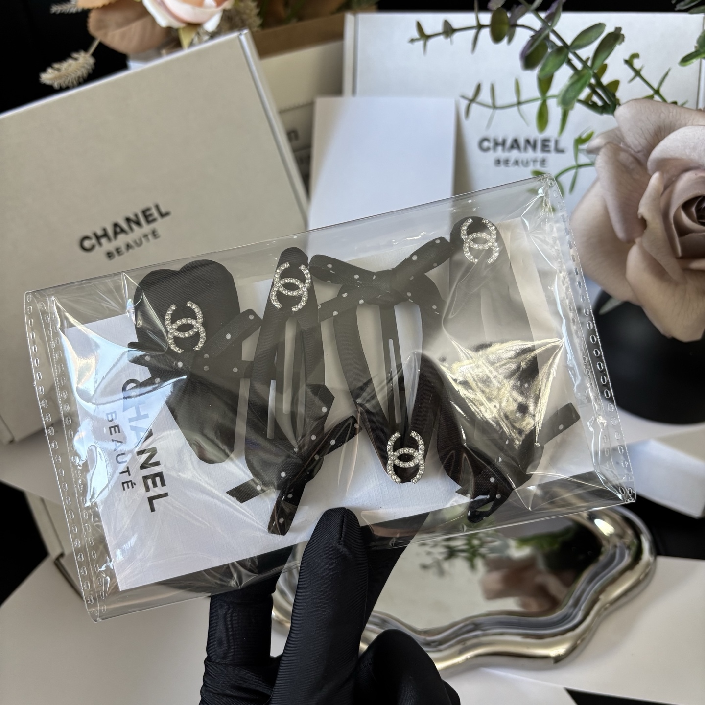 CHANEL Le Papillon Clip Set | 4PC Butterfly Hairpins Limited Birthday Gift
