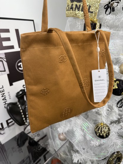 Chanel Beauty Pumpkin Tote | 3D-Embossed Logo Tote 29x30cm + Magnetic Closure