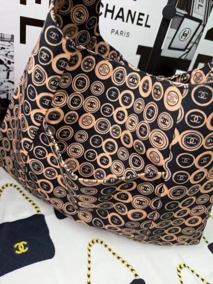 CHANEL Coin Fortune Tote/ Ombre CC Tote | Denim Jacquard 45cm Lucky Charm Bag w/ 56cm Strap ② 