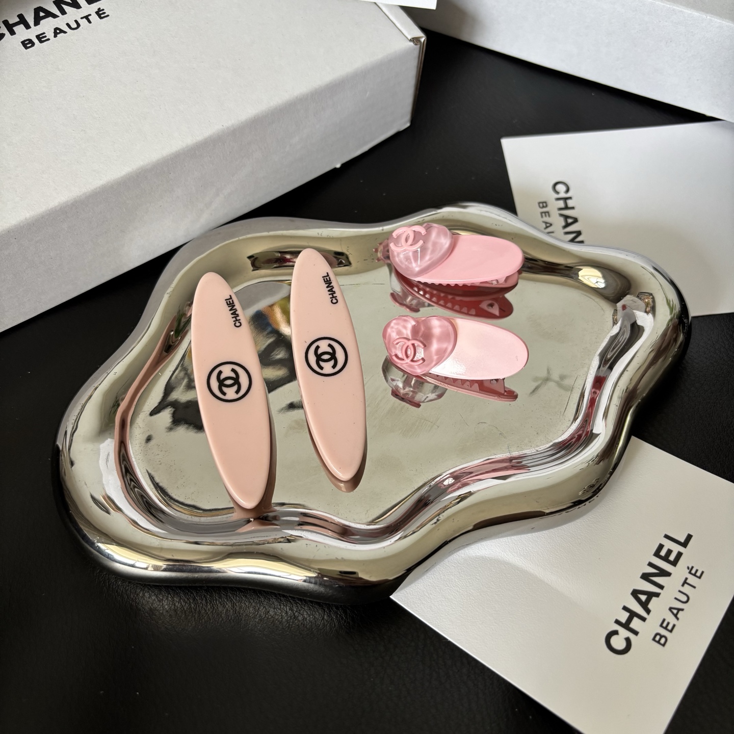 CHANEL Duckbill Clip 4-Piece Set | Slim French Hair Grips (Gold/Silver) Limited