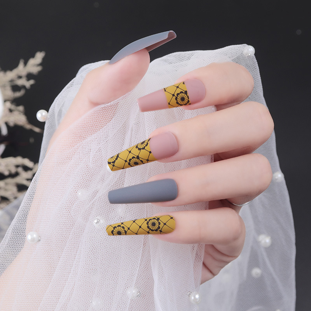 Gray and yellow flower contrast press on false nails
