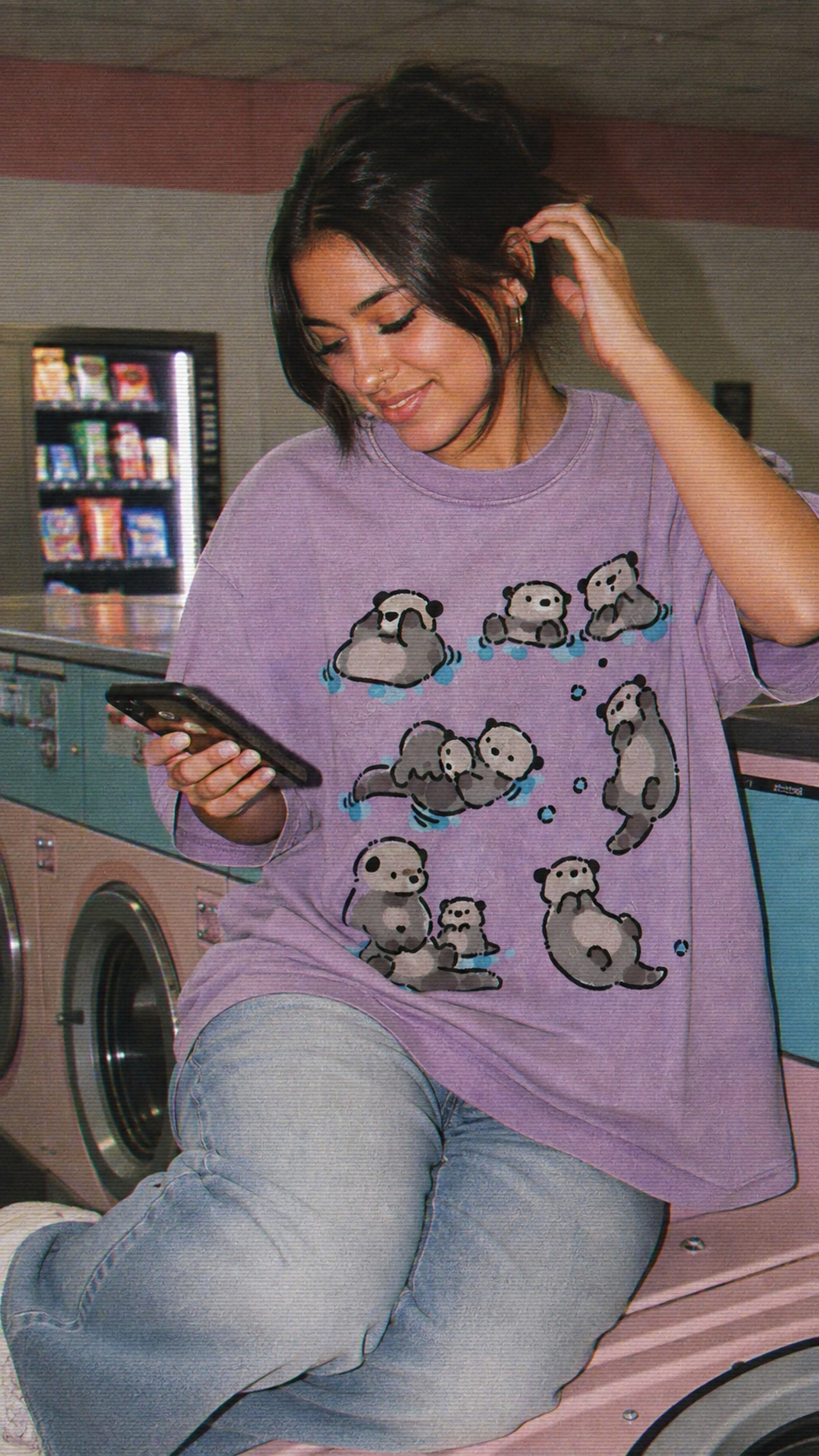 Sea Otters Float In The Water Unisex Vintage Washed Tee