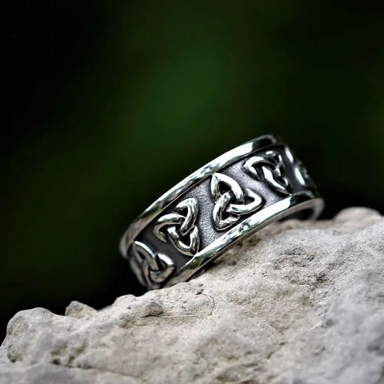 Trinity Knot Nordic Ring