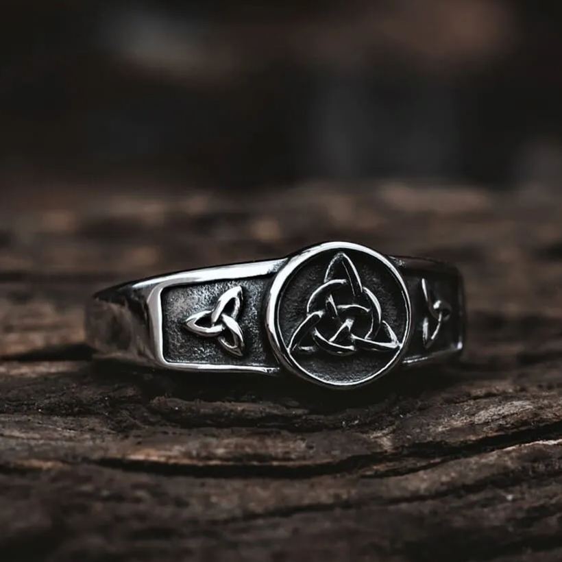The Celtic Trinity Knot Ring