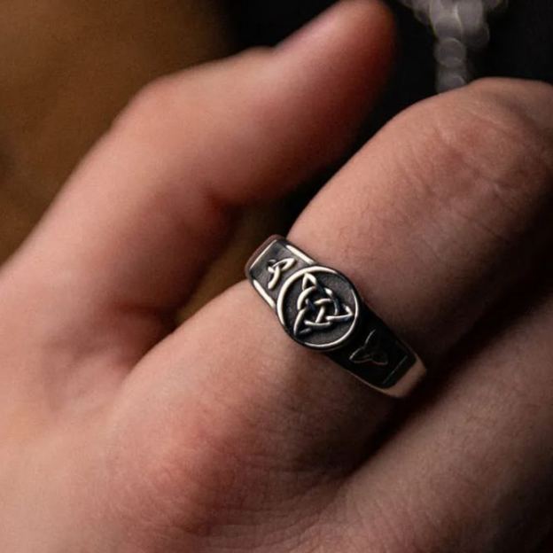 The Celtic Trinity Knot Ring