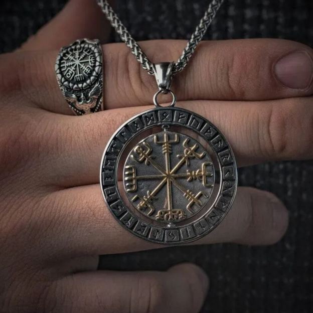 Rotating Pendant Vegvisir and Valknut Symbols
