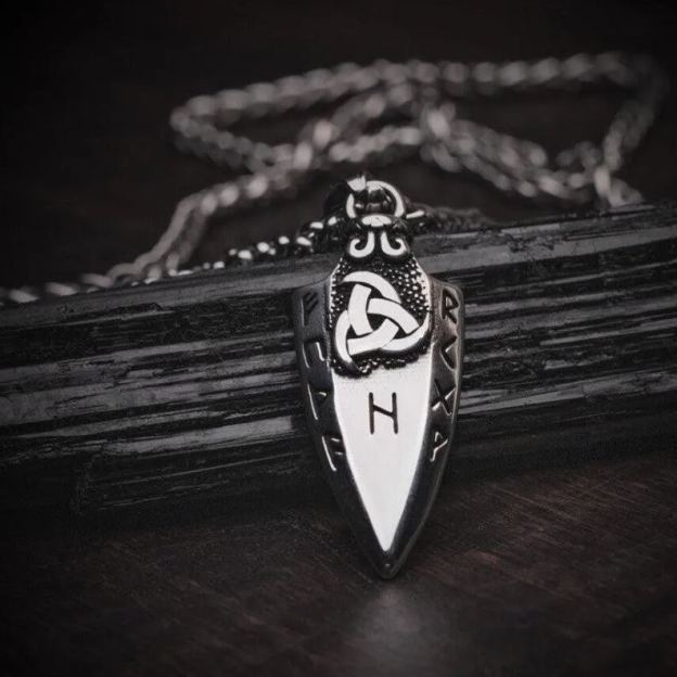 Gungnir Spear Runic Arrowhead Necklace