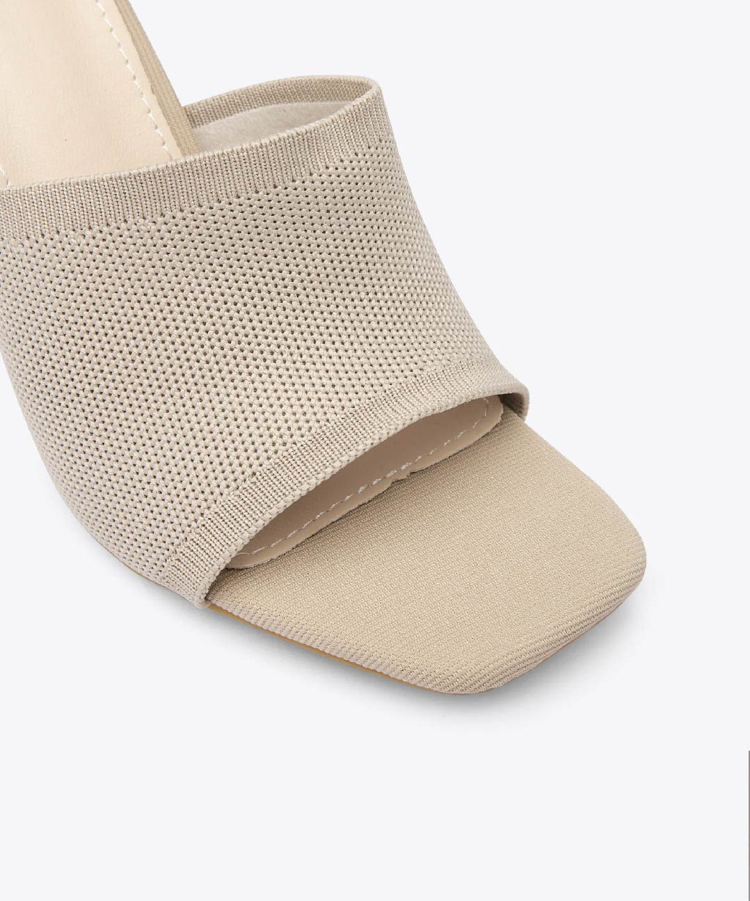 MOUSSE FIT Women Block Heeled Sandals