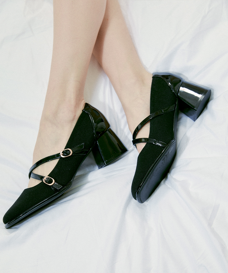 MOUSSE FIT Commute Square Toe Heeled Mary Janes