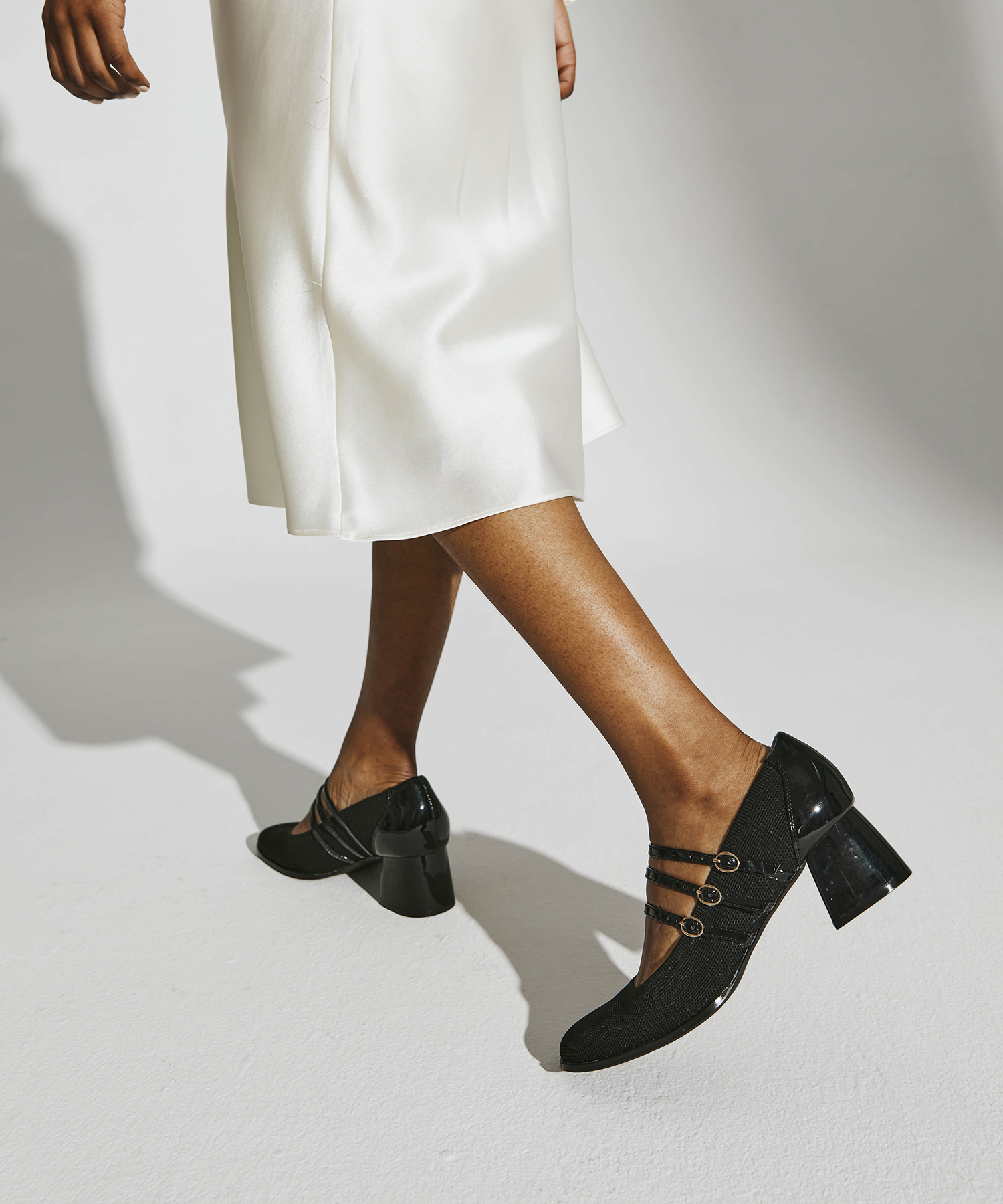 MOUSSE FIT Commute Square Toe Heeled Mary Janes