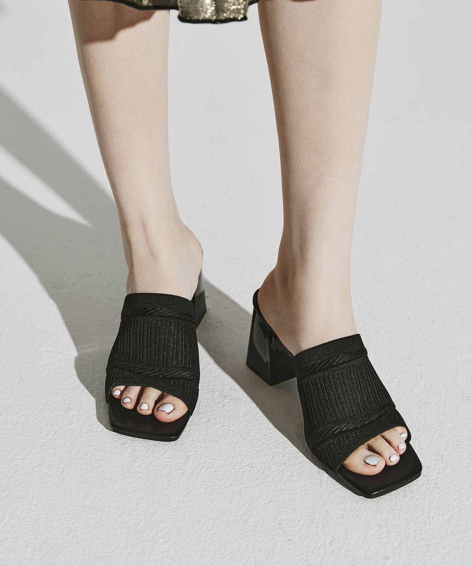 MOUSSE FIT Casual Textured Square Toe Heeled Sandals