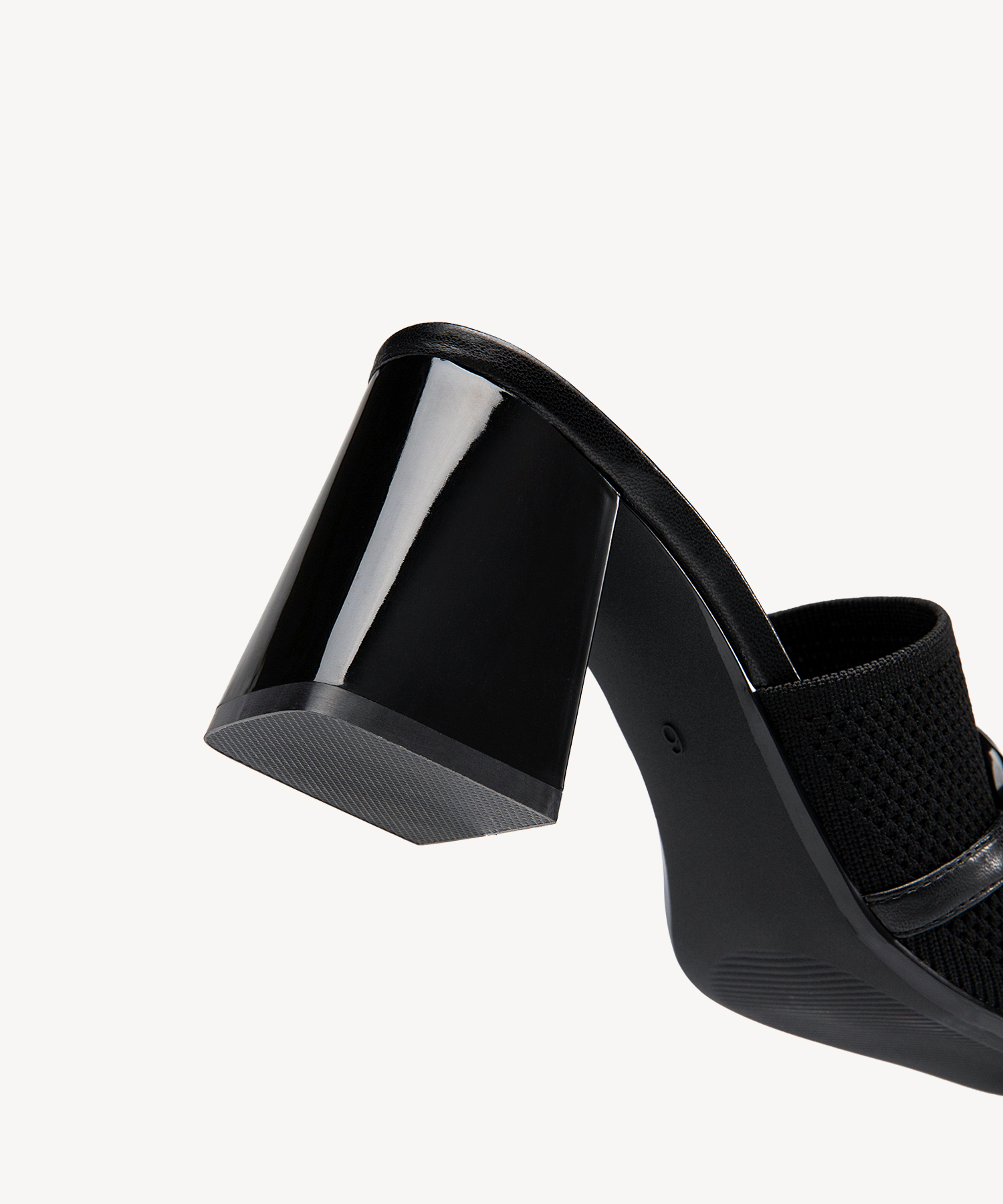 MOUSSE FIT Elegant Square Toe Chain Heeled Sandals