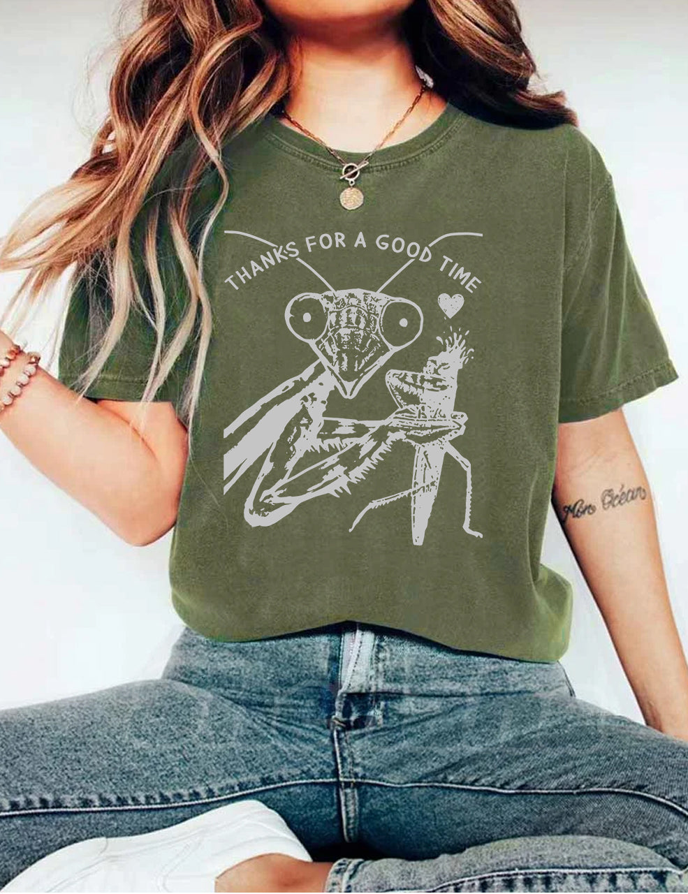 Cute Insect Praying Mantis Funny T-shirt