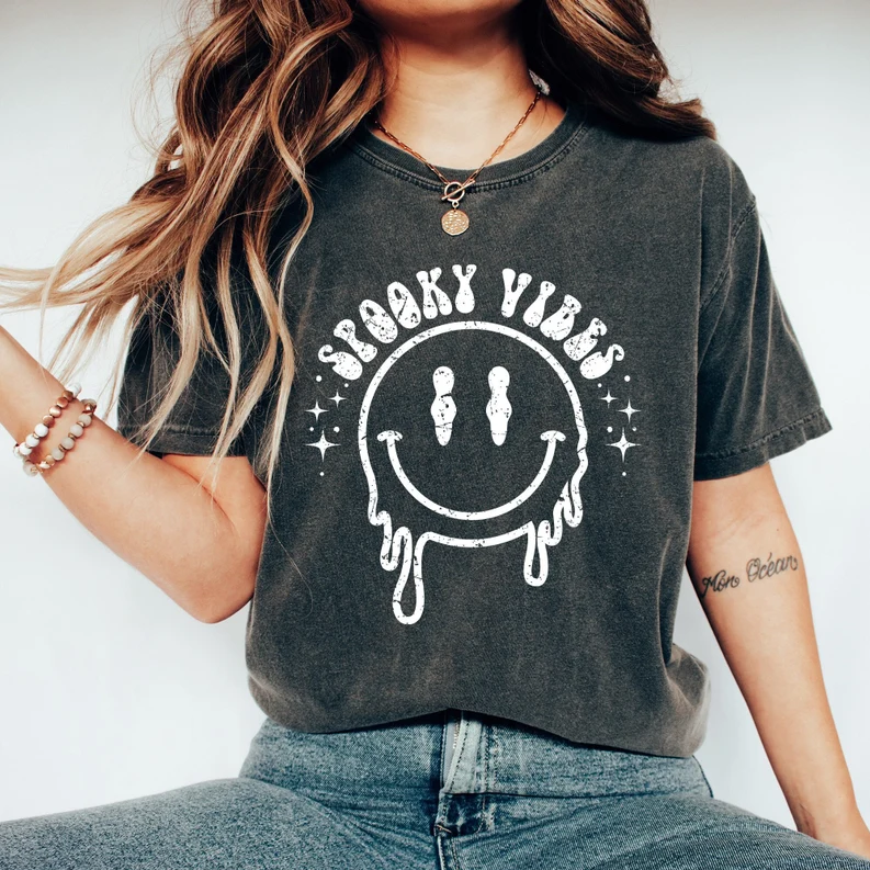 Retro Halloween Spooky Vibes T-Shirt