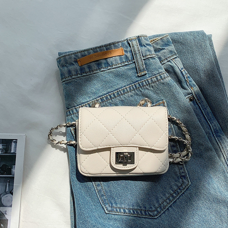 Ringed Chain Shoulder Bag