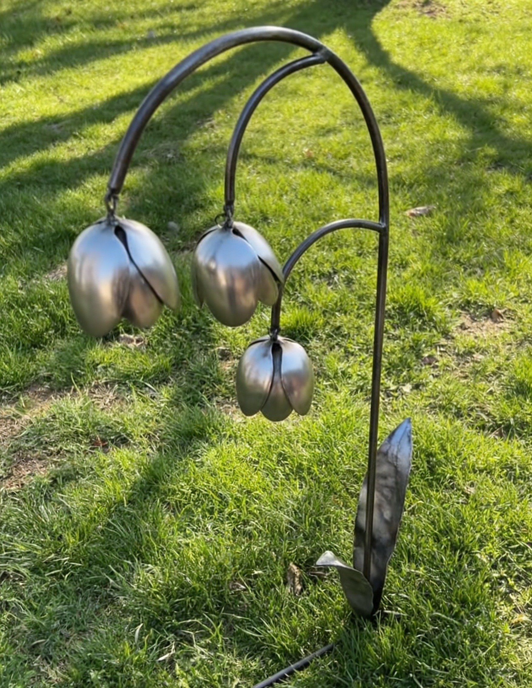 💐Metal Lily of the Valley - Garden Decoration, Scrap Metal Art🖤