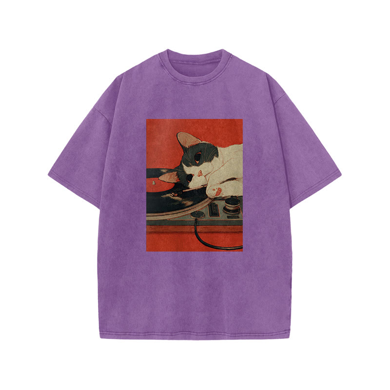 Japanese Cat Lying Down On The Turntable Print Acid Washed T-shirt - Purple - US20-22(3XL) - image 9