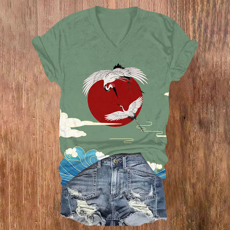 Japanese Sun & Crane Art Print V-neck T-shirt - Green - US32-34(5XL) - image 1